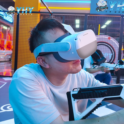 YHY جدید راه اندازی شده 4 بازیکن VR شوتینگ شبیه ساز با 360 Roam رایگان و بازی های چند نفره
